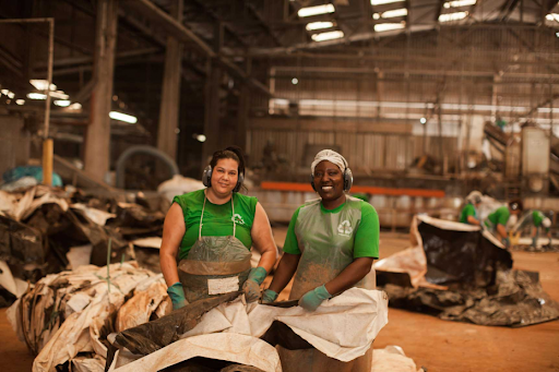 Gestão de resíduos sólidos e soluções de reciclagem - JBS